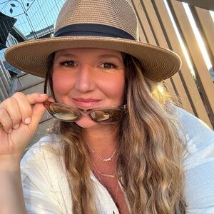 Meet your Posher, Kimberly